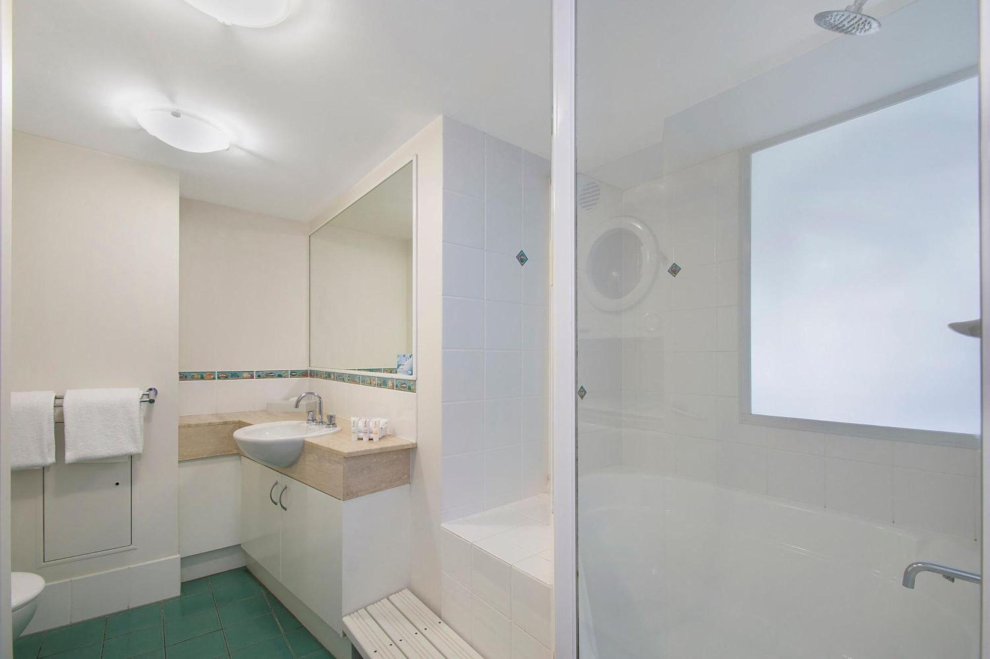 Aparthotel Breakfree Grand Pacific Caloundra Exterior foto